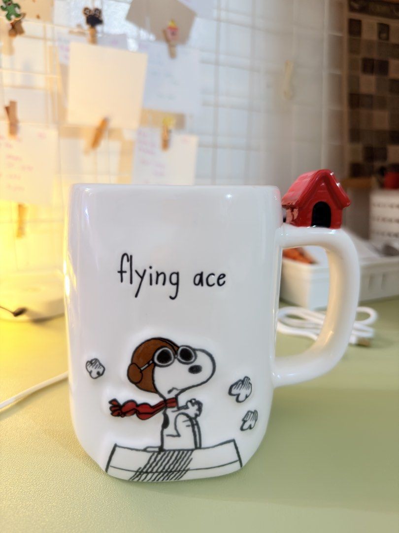 Snoopy Peanuts Rae dunn big mug (Category: Coffee & Tea Tableware) located in Antipolo. Submitted by pickposhbyrepob (Listing ID 1459096819, Image 1). Description: With super liit na chip..