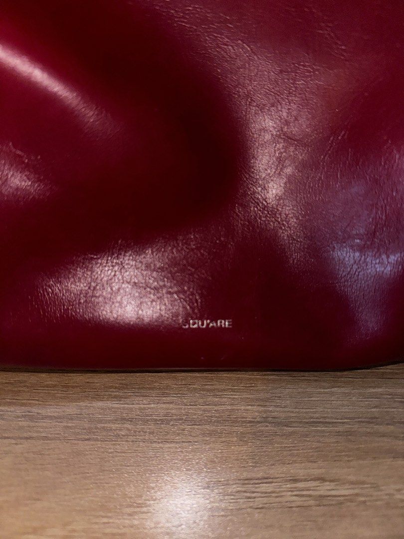 Square shoulder bag (Category: Shoulder Bags) located in Baguio. Submitted by zdrria (Listing ID 1459134839, Image 2). Description: - used twice - bought it in Korea - no flaws - needs cleaning only .