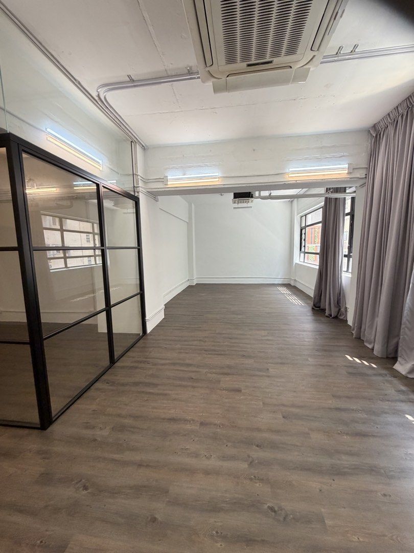 牛頭角Studio （分類：工業大廈）位於 Hong Kong。 由 wingshing_property 提交（商品編號 1459108029，圖片 3）。簡介： 一房，有冷氣 冷氣大堂，企理工廈 合studio及寫字樓 。