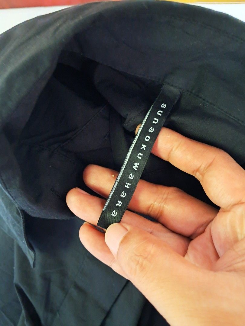 Sunao Kuwahara longsleeve (Category: Longsleeves) located in Manila. Submitted by msaludo (Listing ID 1459097923, Image 2). Description: good condition .