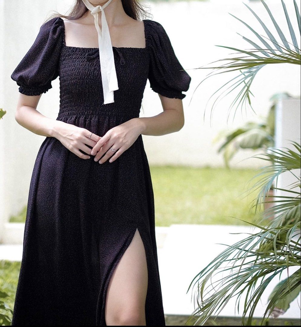 Sunnyside Clothing Dress (Category: Dresses) located in Pasay City. Submitted by lovedbyfrance (Listing ID 1459099521, Image 1). Description: New without tag.