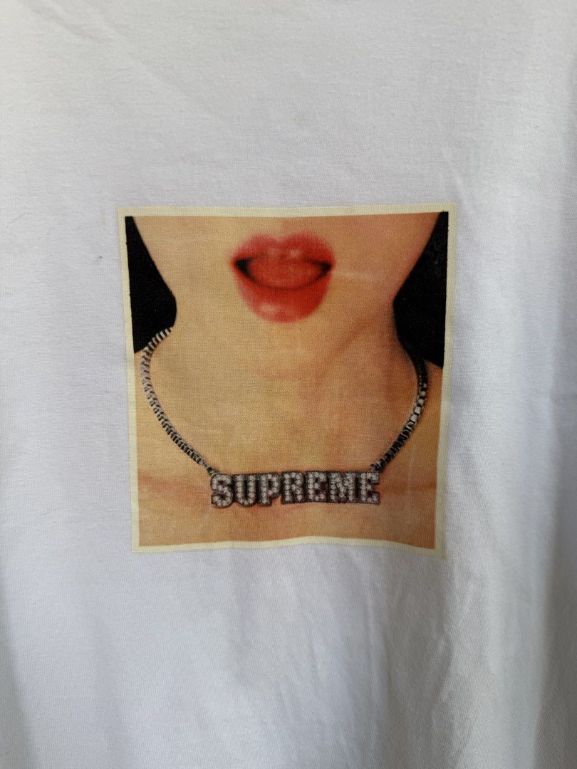 Supreme cotton tee (Category: Tshirts & Polo Shirts ) located in Manolo Fortich. Submitted by thriftacktoe34 (Listing ID 1459177062, Image 2). Description: Excellent condition Color rate 9.5/10 Size Medium Dimes W19.5 x L27 Issue: washable stain FREE shipping fee.