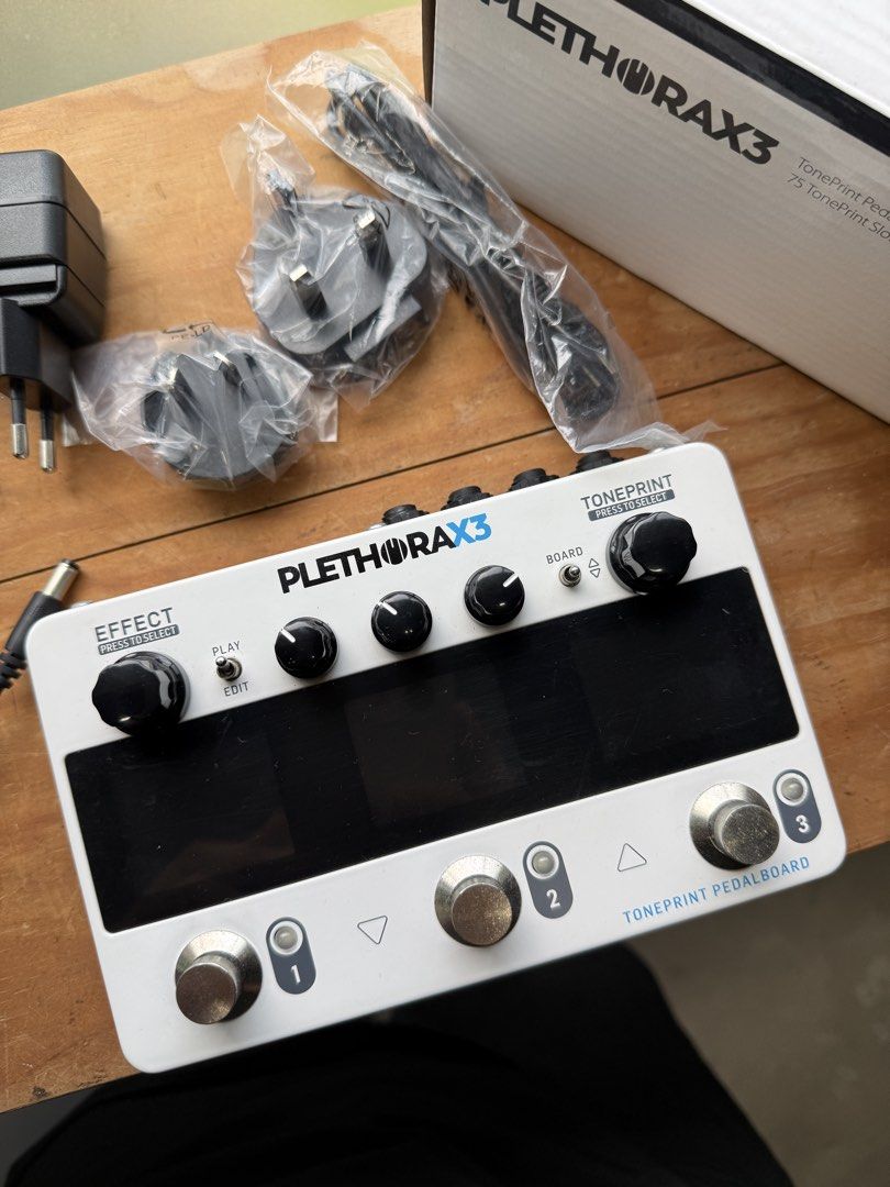 TC Electronic Plethora X3 TonePrint effect pedal (Category: Musical Instruments) located in Bacolod City. Submitted by the_grey (Listing ID 1459195141, Image 2). Description: - TC Electronic Plethora X3 TonePrint Pedalboard - Stores 75 TonePrint slots for expanded sound options - Comes with original power adapter and UK plug (no US plug) - Perfect for guitarists wanting more sonic versatility -slight oxidation on rear and bottom metal parts -Prot