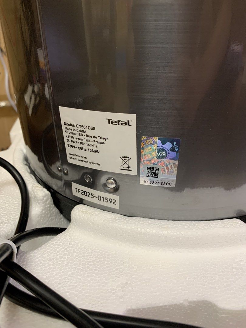 Tefal 6L Home chef smart multicooker (Category: Cookers) located in Paranaque City. Submitted by waldynazz (Listing ID 1459106904, Image 3). Description: For sale! Brand new w/ complete accessories 5,999 fixed price Pickup at my place, Parañaque area Issue is semi-damaged box (item has no damage) Pm for fast transaction .