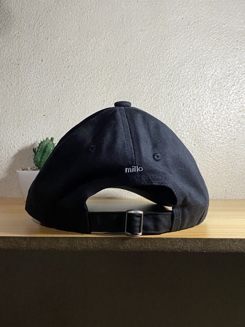The holiday hat (Category: Caps & Hats) located in Cavite. Submitted by keedcaps4u (Listing ID 1459252933, Image 3). Description: Bnew auth Osfa 800 freeship.