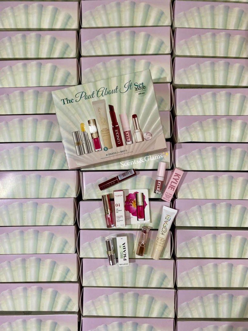 The Pout About It Set (Category: Makeup) located in Bulacan. Submitted by shopwithme_23 (Listing ID 1459176856, Image 2). Description: ONHAND‼️ 💯authentic (money back guaranteed if proven fake) •with box •minis ₱2,350 onlyyy!!! Retails for 3,500+++.