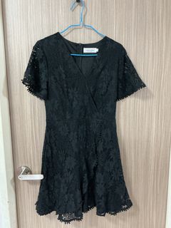 (Category: ) located in . Submitted by shircloset (Listing ID 1459097044, Image 1). Description: .