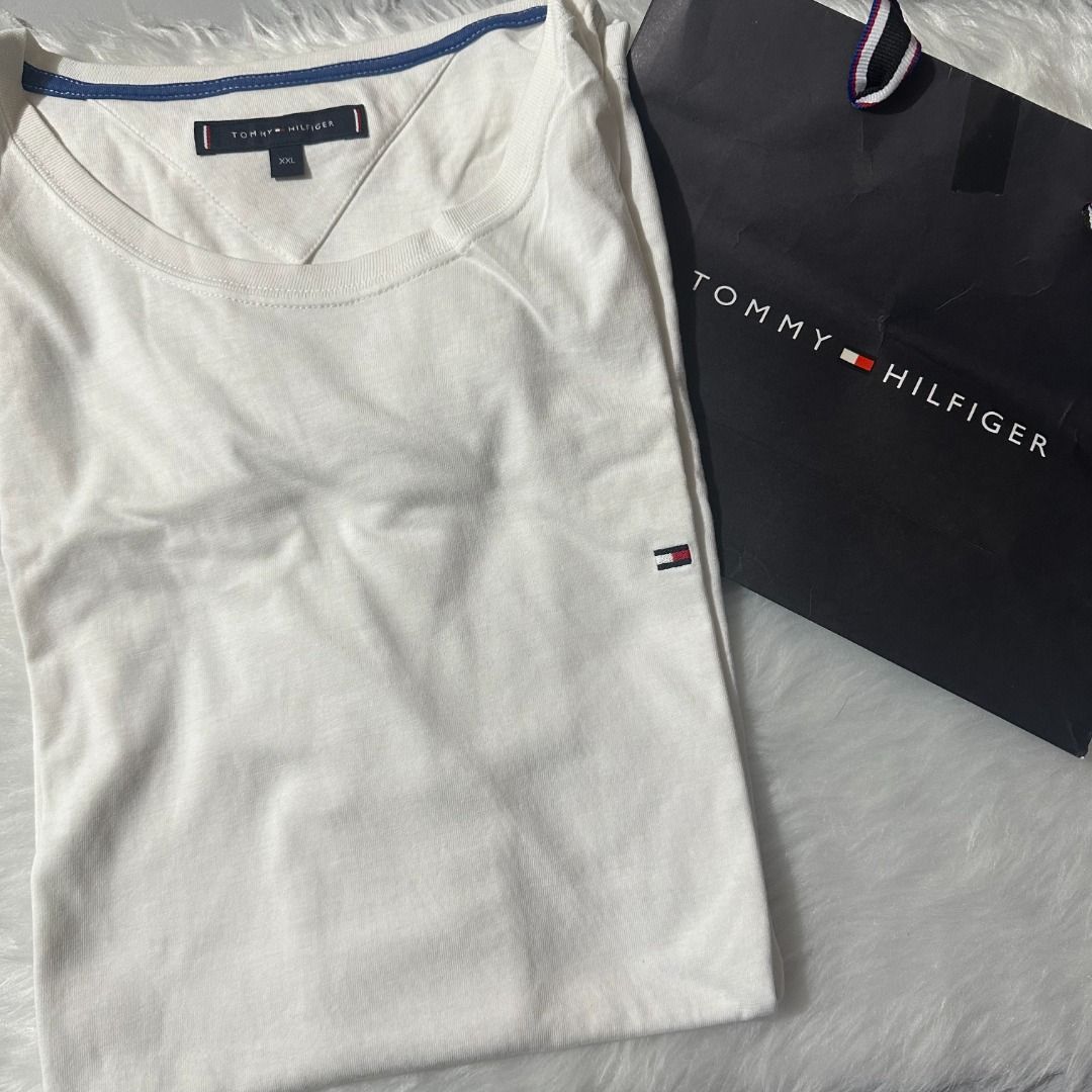 Tommy Hilfiger Plain Logo Shirt White (Category: Tshirts & Polo Shirts ) located in Mandaluyong City. Submitted by _copndrop (Listing ID 1459236199, Image 1). Description: FOR SALE TOMMY HILFIGER PLAIN LOGO SHIRT WHITE (XXL Fits Medium to Large) - Bought from Tommy Hilfiger Rustans ₱1,500 ONLY LOC: MANDALUYONG CITY .