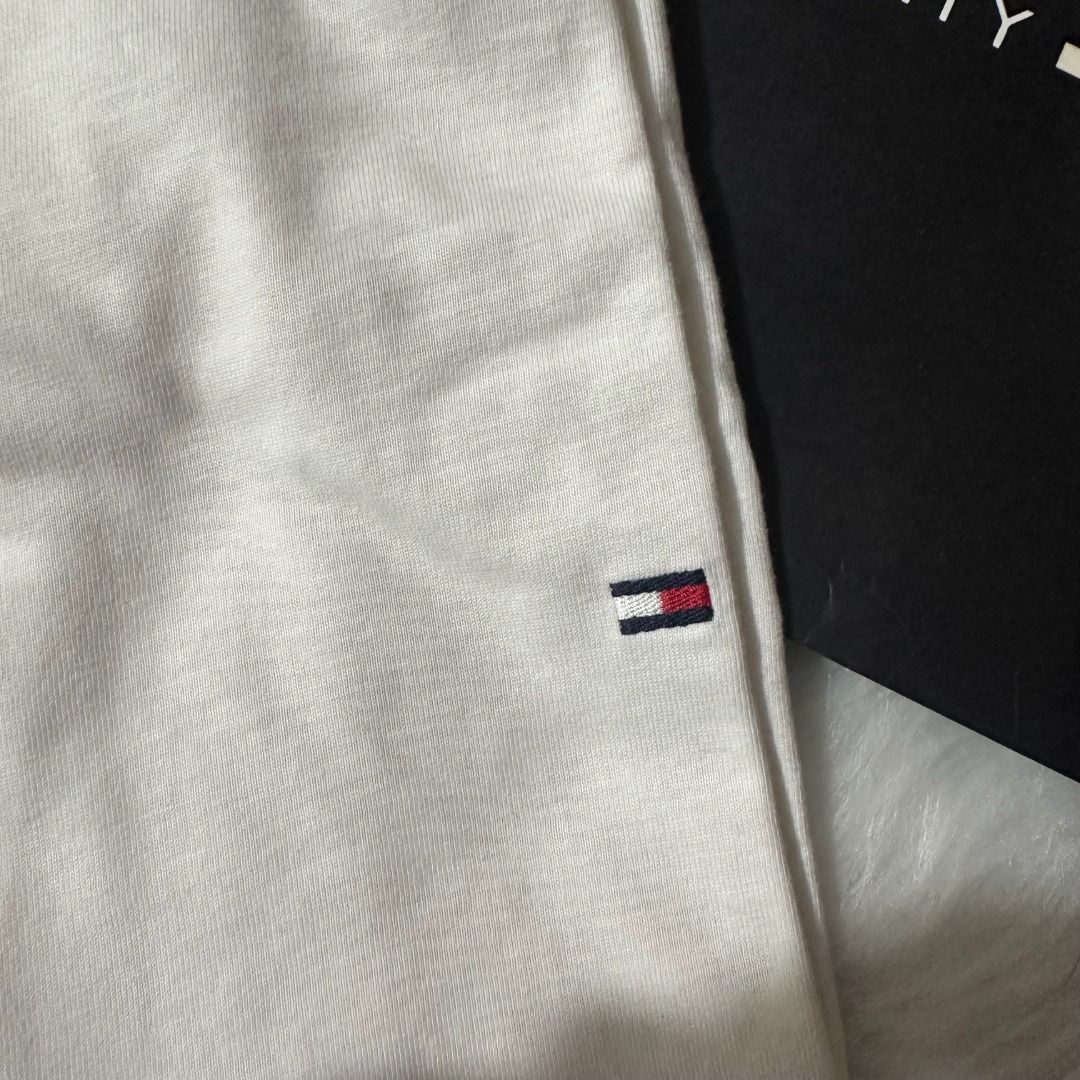 Tommy Hilfiger Plain Logo Shirt White (Category: Tshirts & Polo Shirts ) located in Mandaluyong City. Submitted by _copndrop (Listing ID 1459236199, Image 3). Description: FOR SALE TOMMY HILFIGER PLAIN LOGO SHIRT WHITE (XXL Fits Medium to Large) - Bought from Tommy Hilfiger Rustans ₱1,500 ONLY LOC: MANDALUYONG CITY .