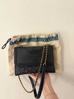 (Kategori: ) berada di . Dikirim oleh lovedbyevee (ID iklan 1459260617, Gambar 1). Deskripsi: .