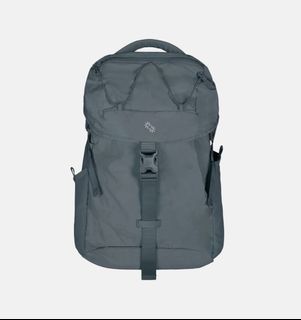 (Category: ) located in . Submitted by wardrobe__ (Listing ID 1459240712, Image 1). Description: .
