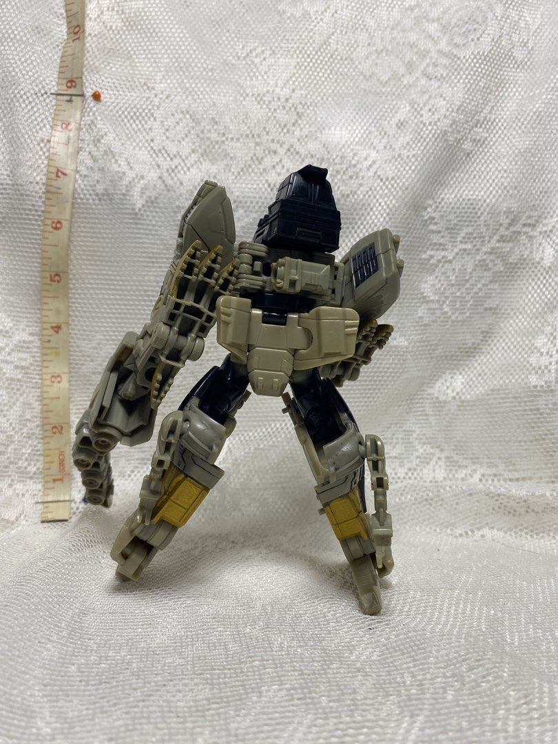Transformers Grimlock deluxe (Category: Action & Battle Toys) located in Angeles City. Submitted by noagrace (Listing ID 1459229416, Image 2). Description: Transformers Classics Grimlock Deluxe Class action figure By Hasbro in 2006 missing weapon P380.