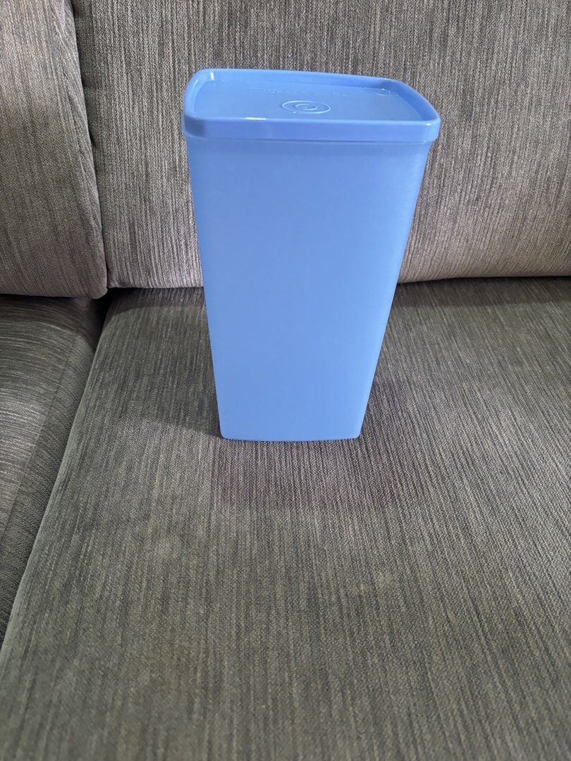 Tupperware Rectangular Storage Box (Category: Storage Boxes & Baskets) located in Singapore. Submitted by lorrainem (Listing ID 1455339968, Image 1). Description: Tupperware rectangular storage box . Great for organizing items. 1) approx. L13xW11.5xH21 cm ($8 each 2) approx. L13xW11.5xH15.5 cm ($7 each).