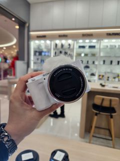 (Category: ) located in . Submitted by assiah_n4camera.kb (Listing ID 1459199927, Image 1). Description: .