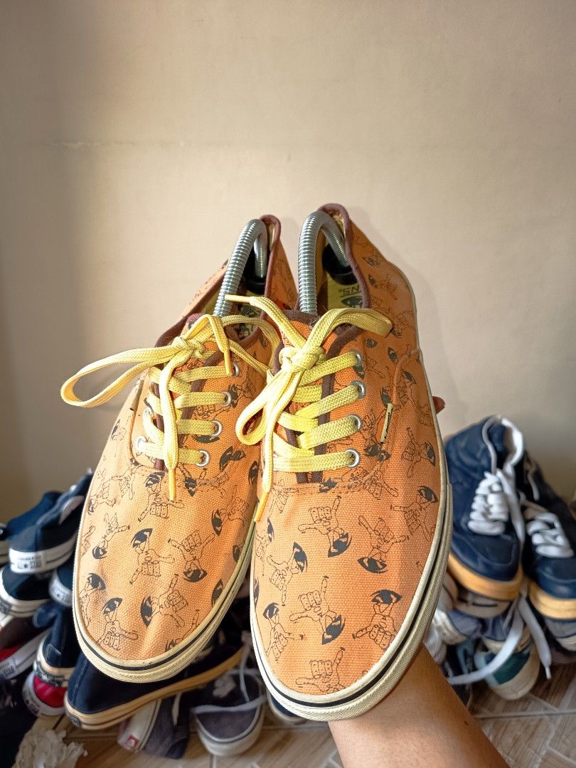 Vans Era Orange (Category: Sneakers) located in Pasay City. Submitted by ODDXX (Listing ID 1459177827, Image 3). Description: Vans Era Orange Size 9 Men/27cm Good Condition 699php +SF Only!.