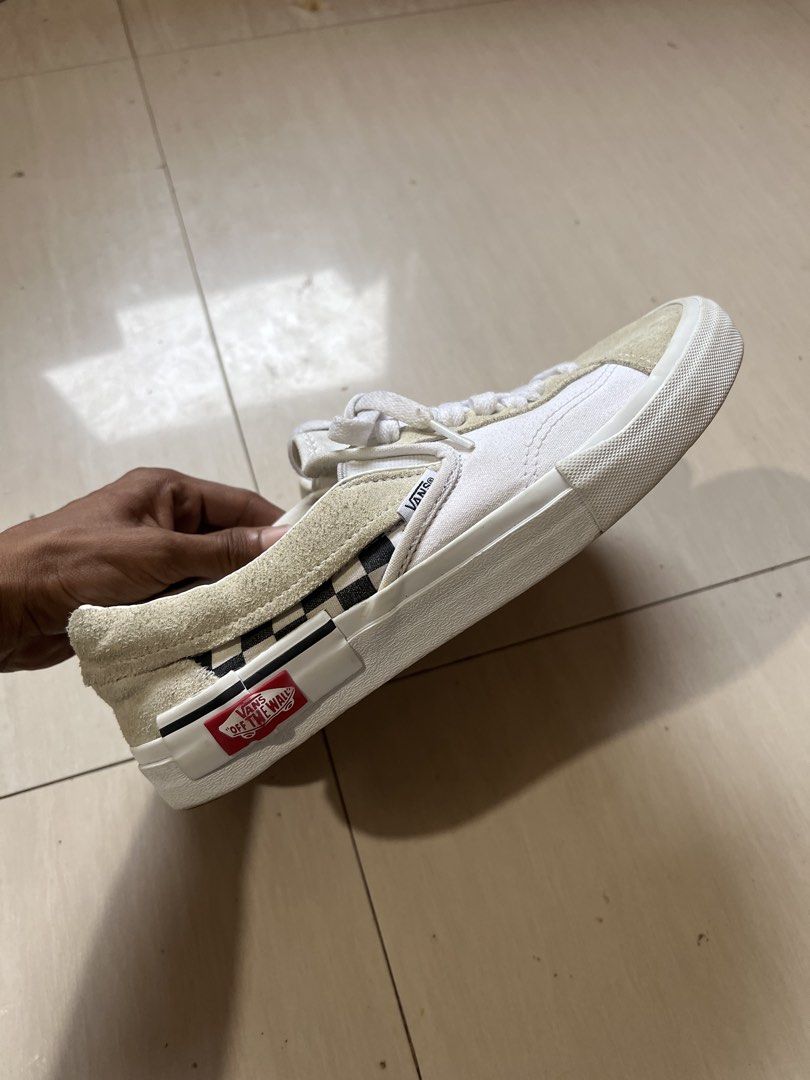 Vans short (Category: Announcements) located in Zamboanga. Submitted by safe.haimer (Listing ID 1459184315, Image 3). Description: Size 9 Excellent condition Color rate 9.5/10 No issue .