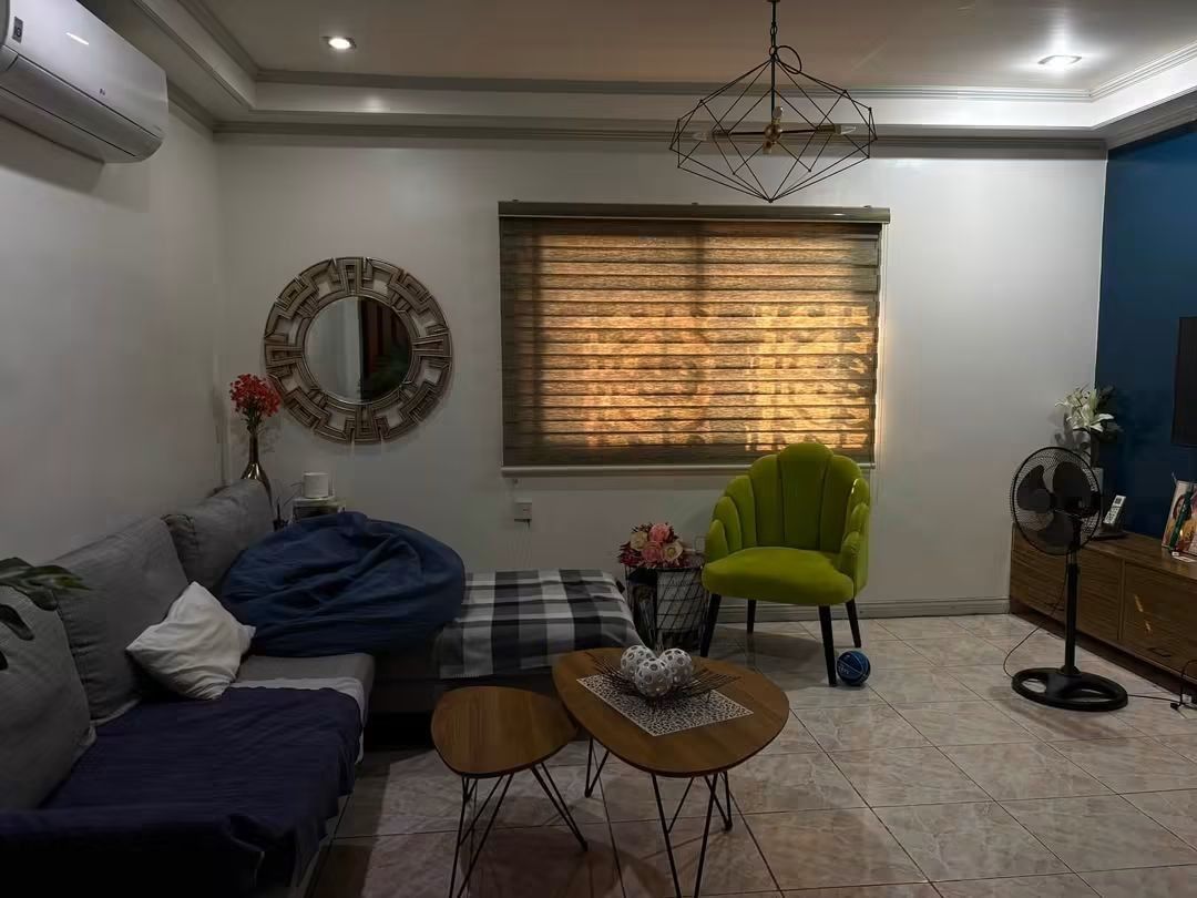 Villa Katrina House & Lot (Category: House & Lot) located in Santo Domingo. Submitted by krizzies_korner (Listing ID 1459187682, Image 3). Description: House and Lot for sale Location: Villa Katrina Subdivision Brgy. Tangos, Baliwag City, Bulacan 3 to 5 mins away sa Puregold, Palengke, mga botika, mga hardware, Sagrada Private school, carwash, Sagrada Familia Hospital, laundry, gas stations, Church, 7/11, osave, alfamart, lechon manok Atbp. Lot s