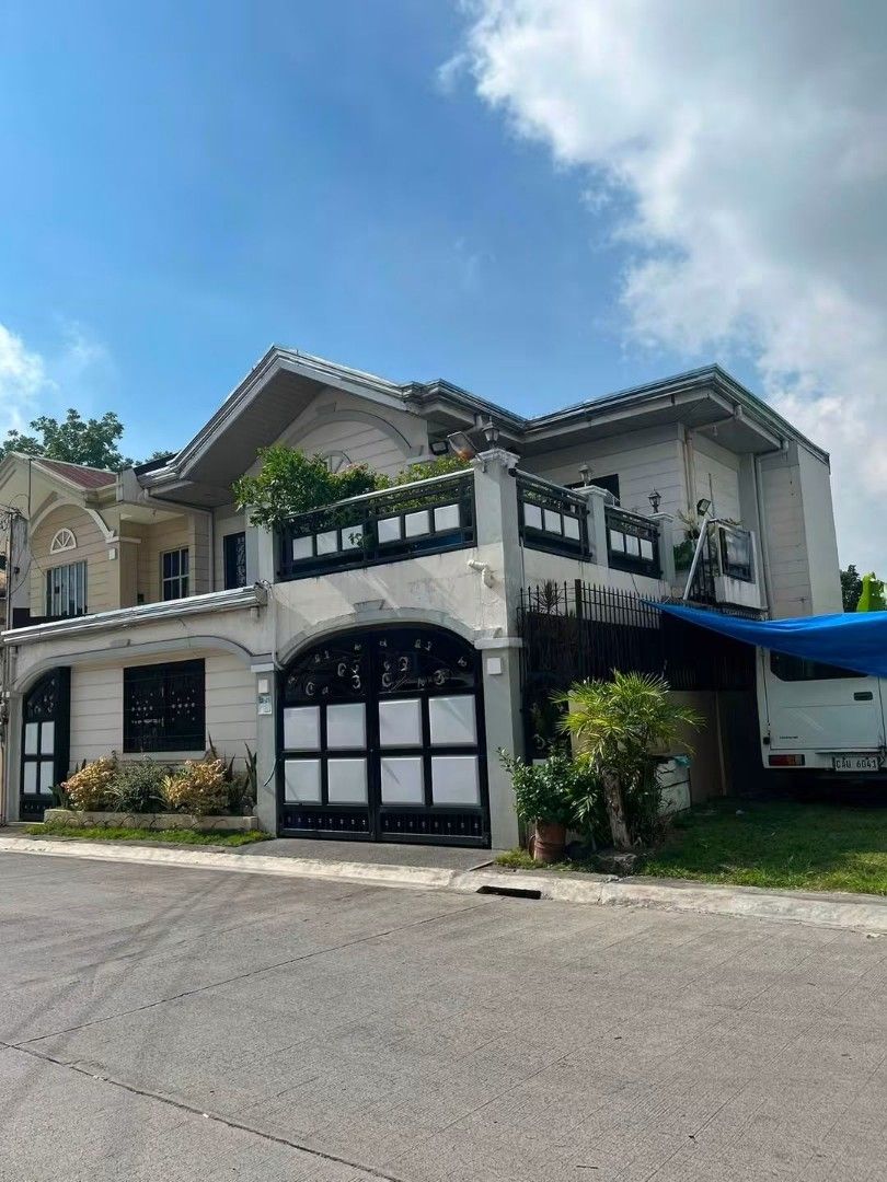 Villa Katrina House & Lot (Category: House & Lot) located in Santo Domingo. Submitted by krizzies_korner (Listing ID 1459187682, Image 1). Description: House and Lot for sale Location: Villa Katrina Subdivision Brgy. Tangos, Baliwag City, Bulacan 3 to 5 mins away sa Puregold, Palengke, mga botika, mga hardware, Sagrada Private school, carwash, Sagrada Familia Hospital, laundry, gas stations, Church, 7/11, osave, alfamart, lechon manok Atbp. Lot s