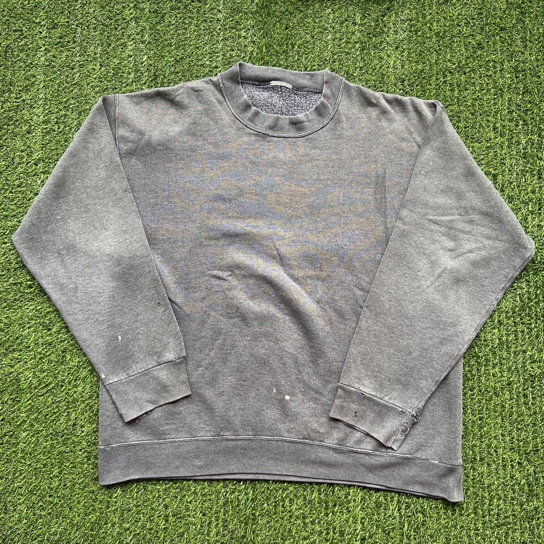 Vintage Essential Crewneck (Ash Gray) (Category: Coats, Jackets and Outerwear) located in Pasay City. Submitted by 21junkstreet (Listing ID 1459245574, Image 1). Description: Vintage Essential Crewneck (Ash Gray) Issues: Perfectly Distressed Dimensions: 23 x 25 💸 PHP 200 📨For more questions and details just DM 📍 Pasay City📍(Shipping not included) All items are Thrifted, some have pin holes, stains and discolorations. Manage your expectation, 