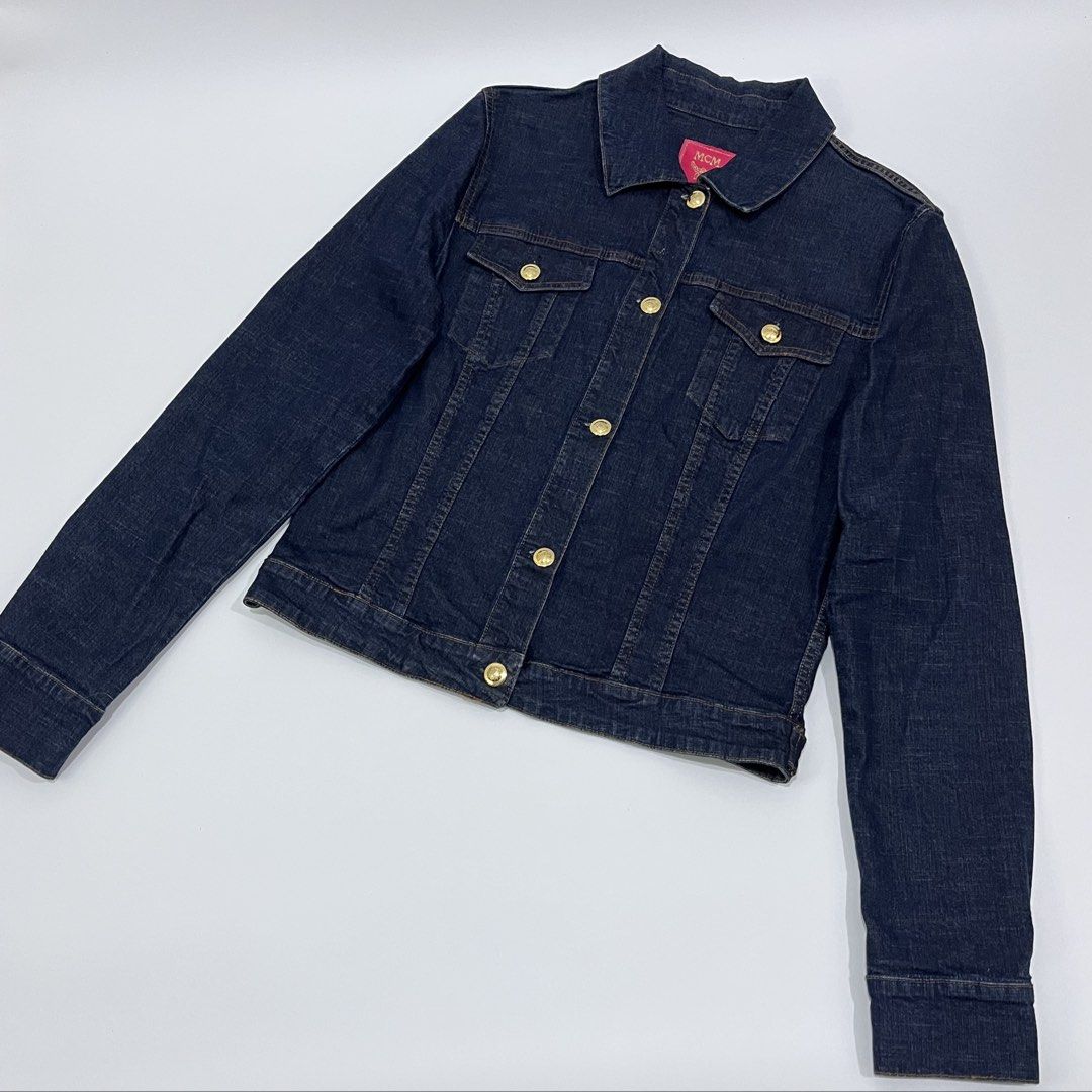 VINTAGE MCM - MICHAEL KROMER EMBROID DENIM JACKET (Category: Coats, Jackets and Outerwear) located in Lucena. Submitted by southsidekartell (Listing ID 1459241011, Image 2). Description: SIZE 48 FITS SMALL - MEDIUM IN GOOD CONDITION ISSUE MINIMAL CRACK PRINT ON THE BACK DESIGN .