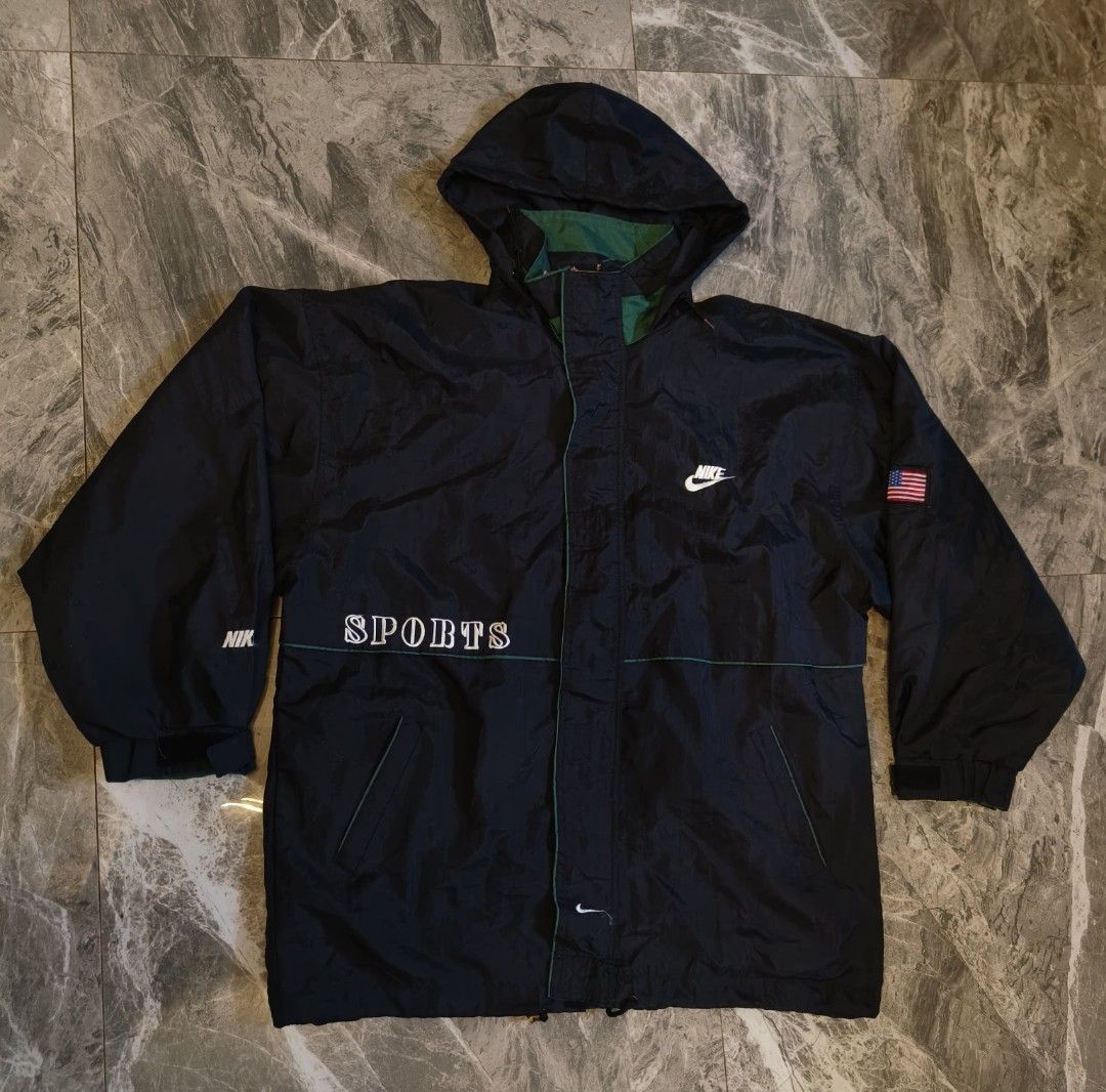 Vintage nike windbreaker (Category: Coats, Jackets and Outerwear) located in Alaminos. Submitted by christianberbo (Listing ID 1459136844, Image 3). Description: .