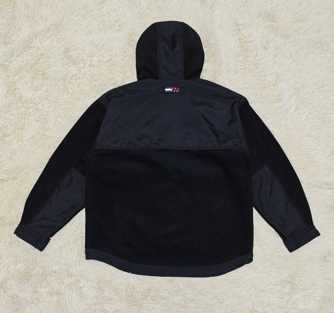 VINTAGE TOMMY HILFIGER FLEECE JACKET (Category: Coats, Jackets and Outerwear) located in Tuguegarao City. Submitted by kidbornok (Listing ID 1459128704, Image 2). Description: VINTAGE TOMMY HILFIGER FLEECE JACKET EXCELLENT CONDITION SIZE LARGE ON TAG 26X28 COLOR RATE: 9.5/10 OR BETTER NO ISSUE.