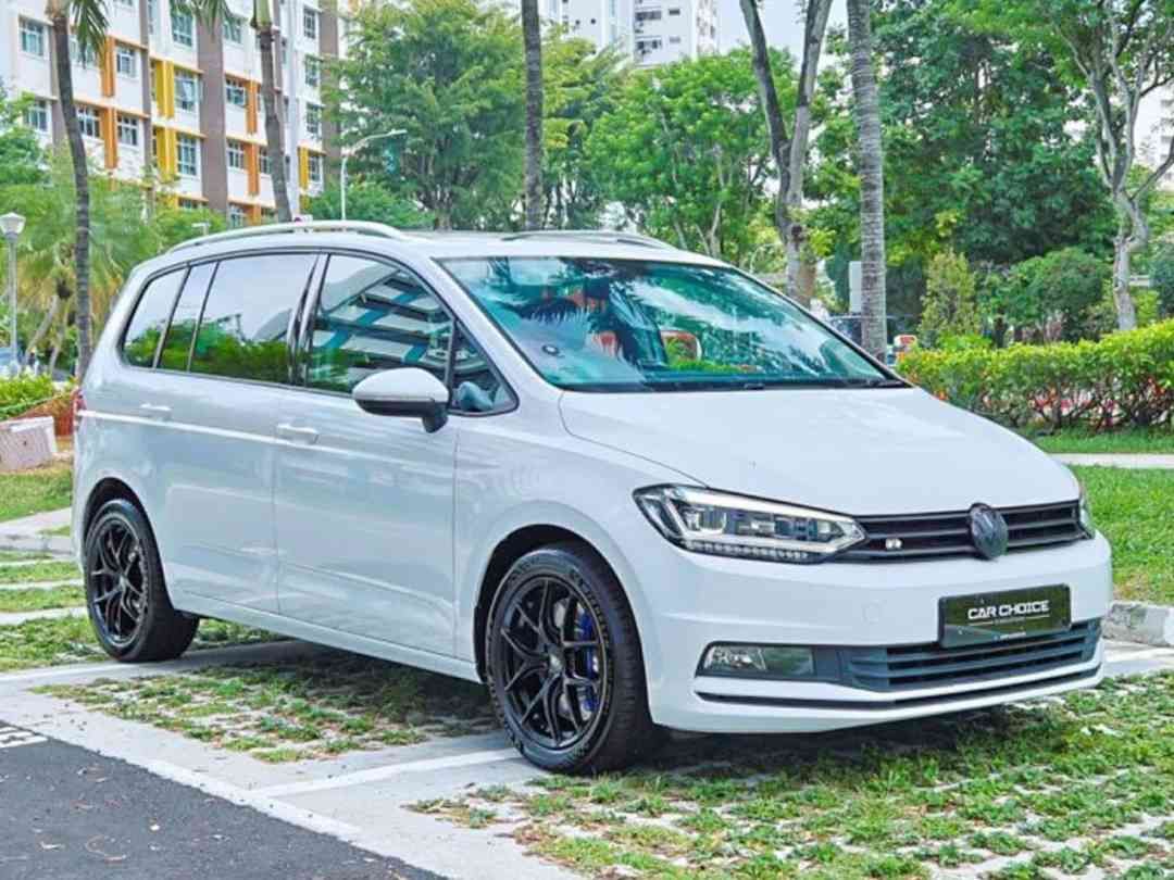 Volkswagen Touran 1.4 TSI DSG (A) (Category: Used Cars) located in Singapore. Submitted by sgcarchoicewc (Listing ID 1459129271, Image 2). Description: Sales Contact: Casper Lim tel:90687290 .