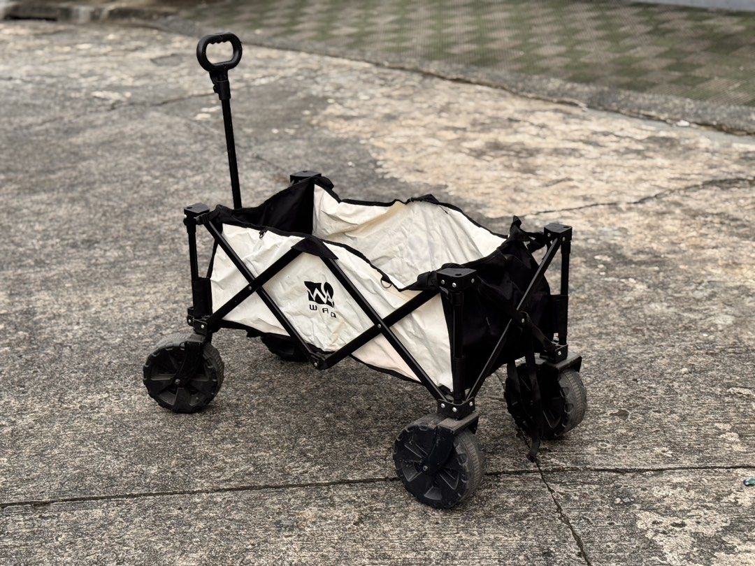 WAQ Foldable Wagon (Category: Outdoor Furniture) located in Bulacan. Submitted by rock_off.thriftshop.ph (Listing ID 1459147664, Image 3). Description: .