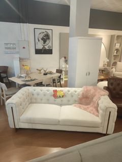 (Category: ) located in . Submitted by worldfurniture.xavier (Listing ID 1459146158, Image 1). Description: .
