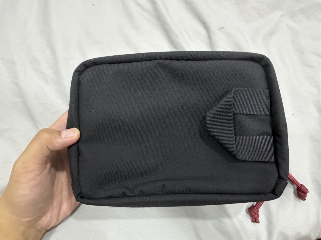 Wotancraft Tech Pouch (Category: Belt bags, Clutches and Pouches) located in Makati City. Submitted by alonzojason (Listing ID 1459252567, Image 2). Description: Wotancraft Tech Pouch Got it as part of 2025 Holiday Program Not available for purchase New and unused RFS: Decluttering Location: Fairview.