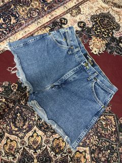 (Category: ) located in . Submitted by syhrashrll (Listing ID 1459108463, Image 1). Description: .