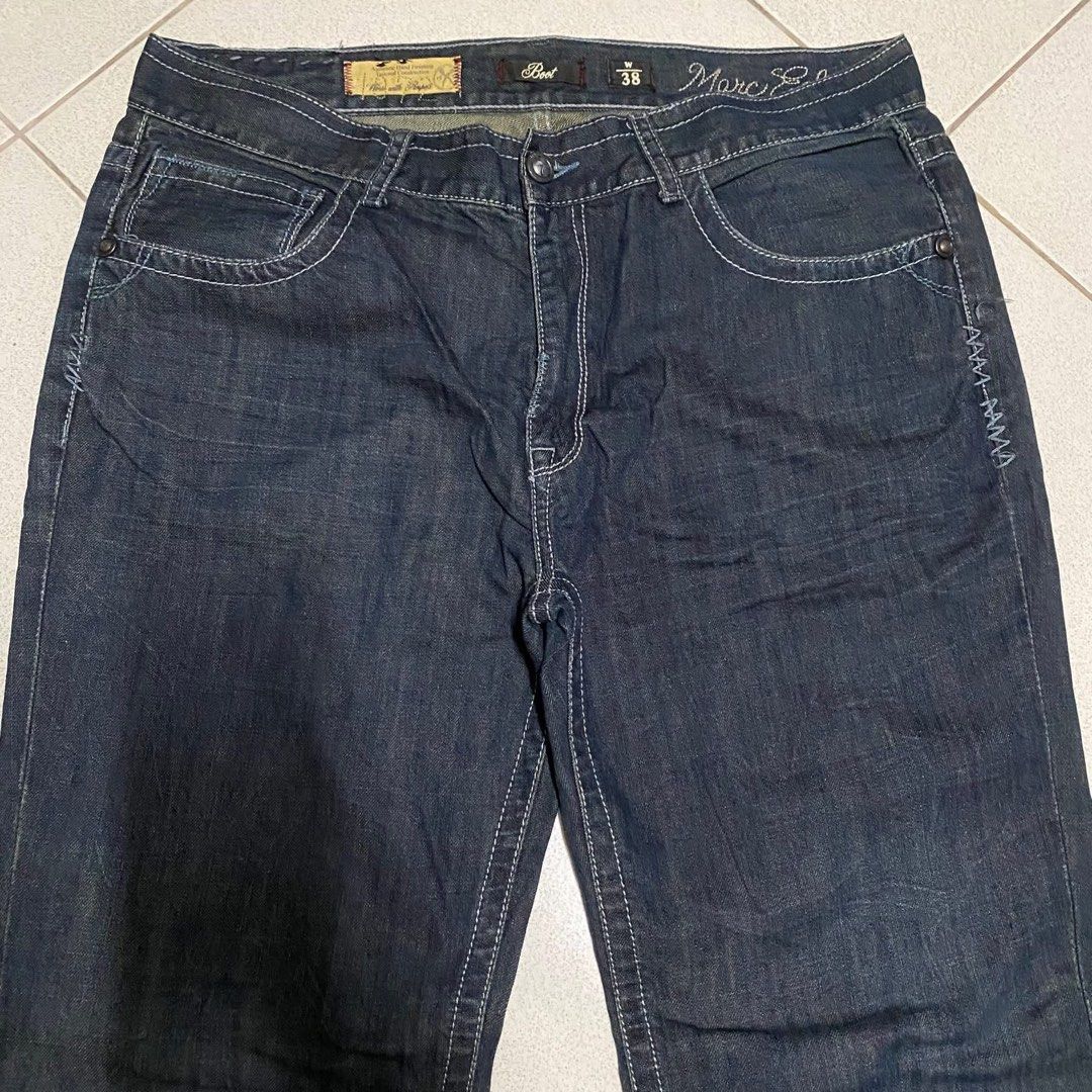 y2k marc ecko boot cut jeans (Category: Jeans) located in Taguig. Submitted by xi_xxix1129 (Listing ID 1459216480, Image 2). Description: y2k marc ecko boot cut jeans waist 39” length 45” hem 10” excellent used issue missing back buttons last pic 799php taguig location shipping / lalamove after working hours 📩📩📩.