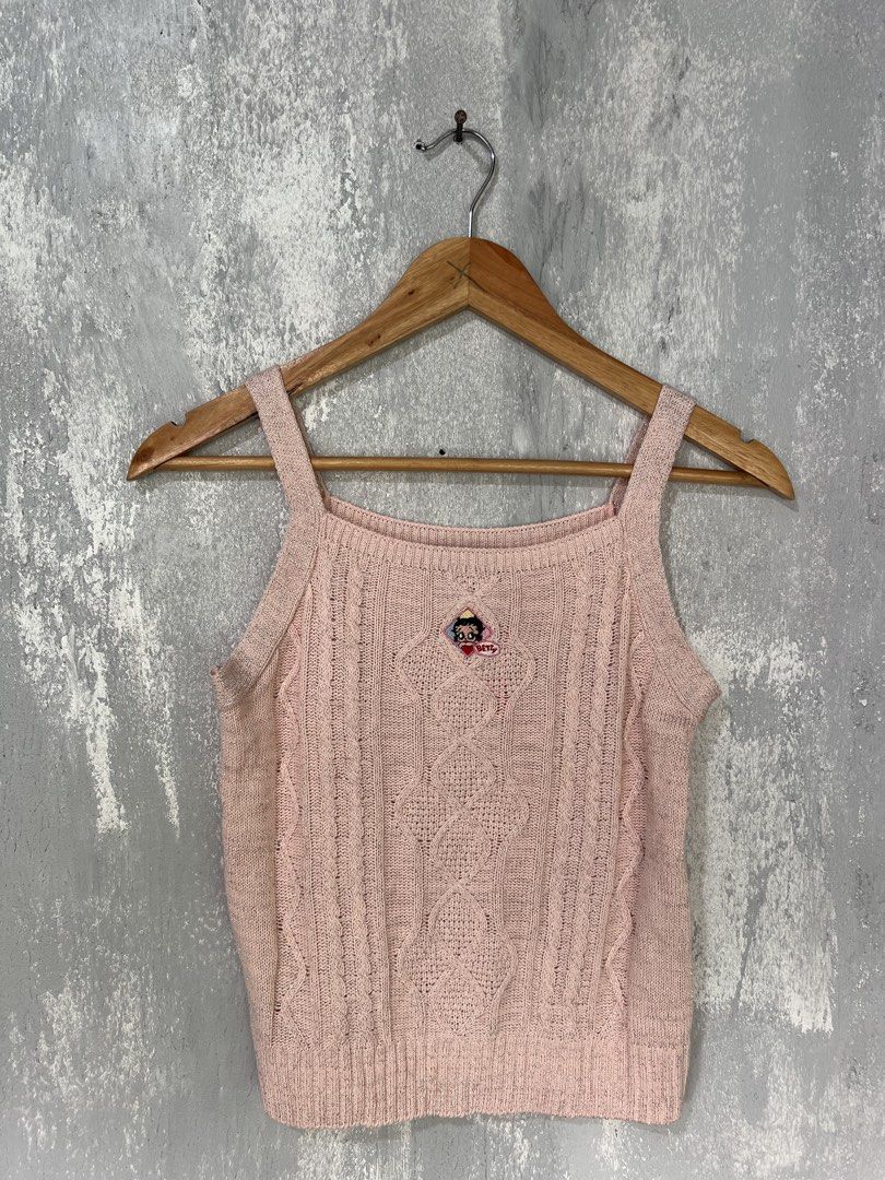 Y2k womens bundle shirts / short (Category: Shirts) located in Las Pinas. Submitted by jpicked (Listing ID 1459257425, Image 2). Description: .