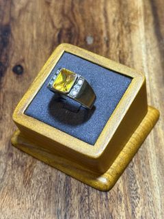 (Category: ) located in . Submitted by AntiqueAuthenticSG (Listing ID 1459157812, Image 1). Description: .