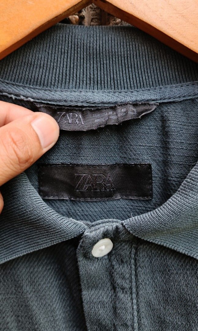 Zara Boxy Crop Poloshirt (Category: Activewear) located in Davao. Submitted by st333tcartel (Listing ID 1459134636, Image 2). Description: Medium Length 27 Width 25.5.