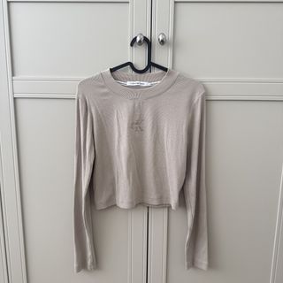 (Category: ) located in . Submitted by mywardrobe6 (Listing ID 1462980293, Image 1). Description: .