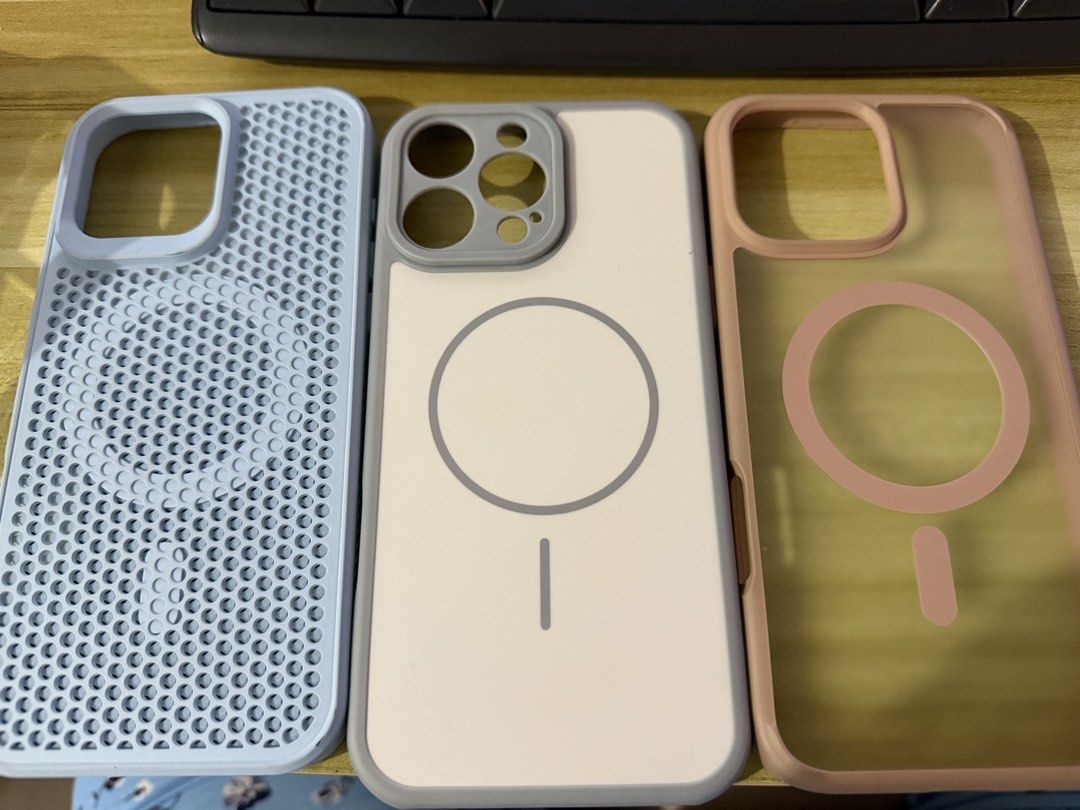 16 pro max cases (Category: Cases & Sleeves) located in Rizal. Submitted by christinedera (Listing ID 1463103456, Image 1). Description: Take all for 1000 Pjnk blush - Spigen original Blue and white gray - class A.