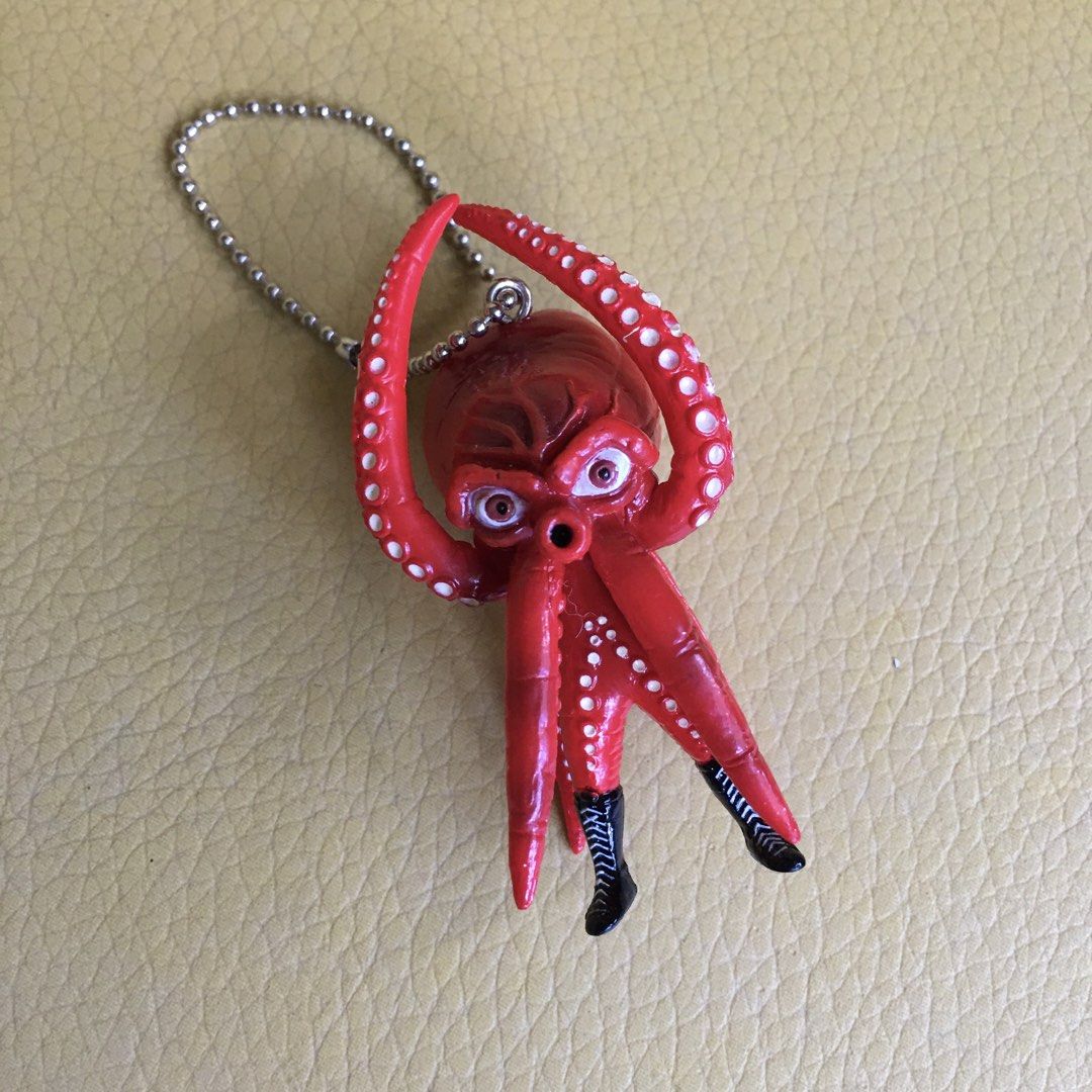 2004 “Yujin” Calamari Wrestler Figure Keychain (Category: Other Stationery & Craft) located in Tarlac. Submitted by greatfindstrlc (Listing ID 1462899526, Image 1). Description: Octopus wrestler movie “IKA RESURA”. Figure keychain. .