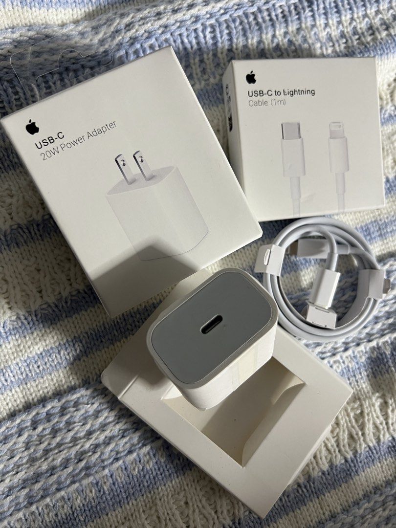 20W iPhone 11/12/13/14 Promax Lightning (Category: Chargers & Cables) located in Manila. Submitted by as_onlineshop11 (Listing ID 1463096389, Image 1). Description: .