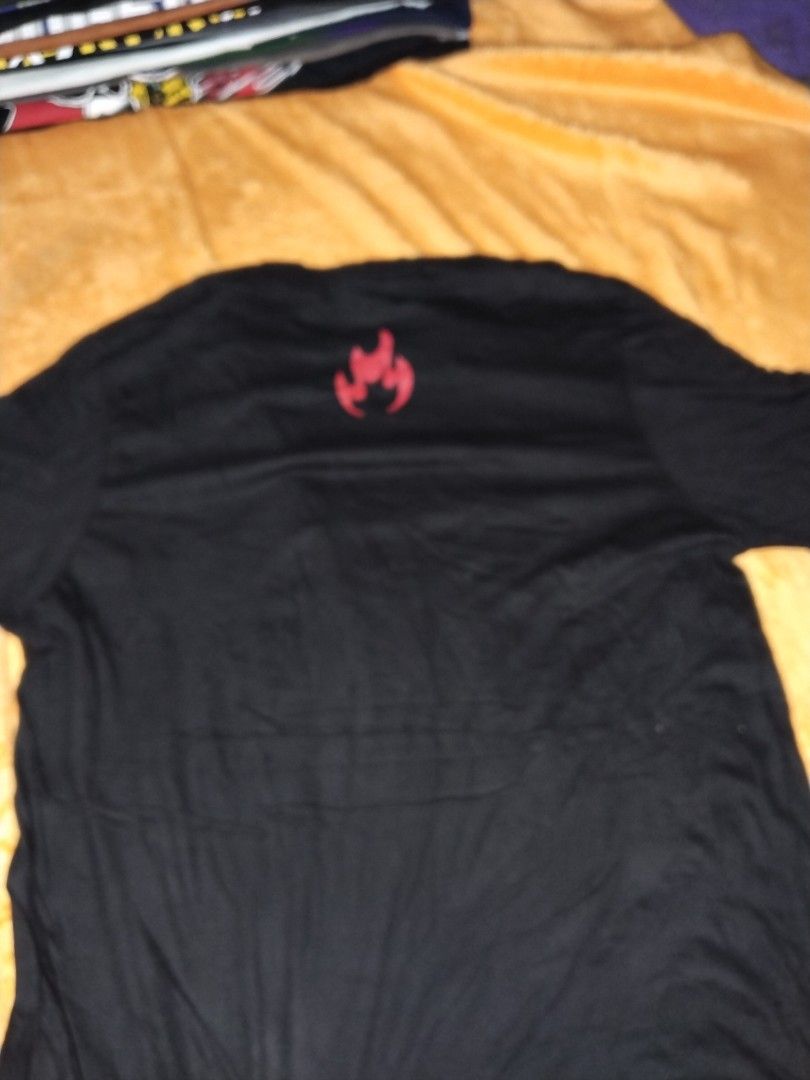 2XL Jack Daniel's T Shirt (Category: Tshirts & Polo Shirts ) located in Mabalacat. Submitted by al_amin_thrift (Listing ID 1463020192, Image 3). Description: 🥃 Jack Daniel's Tennessee Fire T-Shirt — Size 2XL - Brand: District Very Important Tee — Official Jack Daniel's Licensed Design ​ - Design: "Jack Daniel's Tennessee Fire" — Classic label style with flame graphic ​ - Color: Black with Red print ​ - Size: 2XL — loose, comfortable fit ​ - Fabr