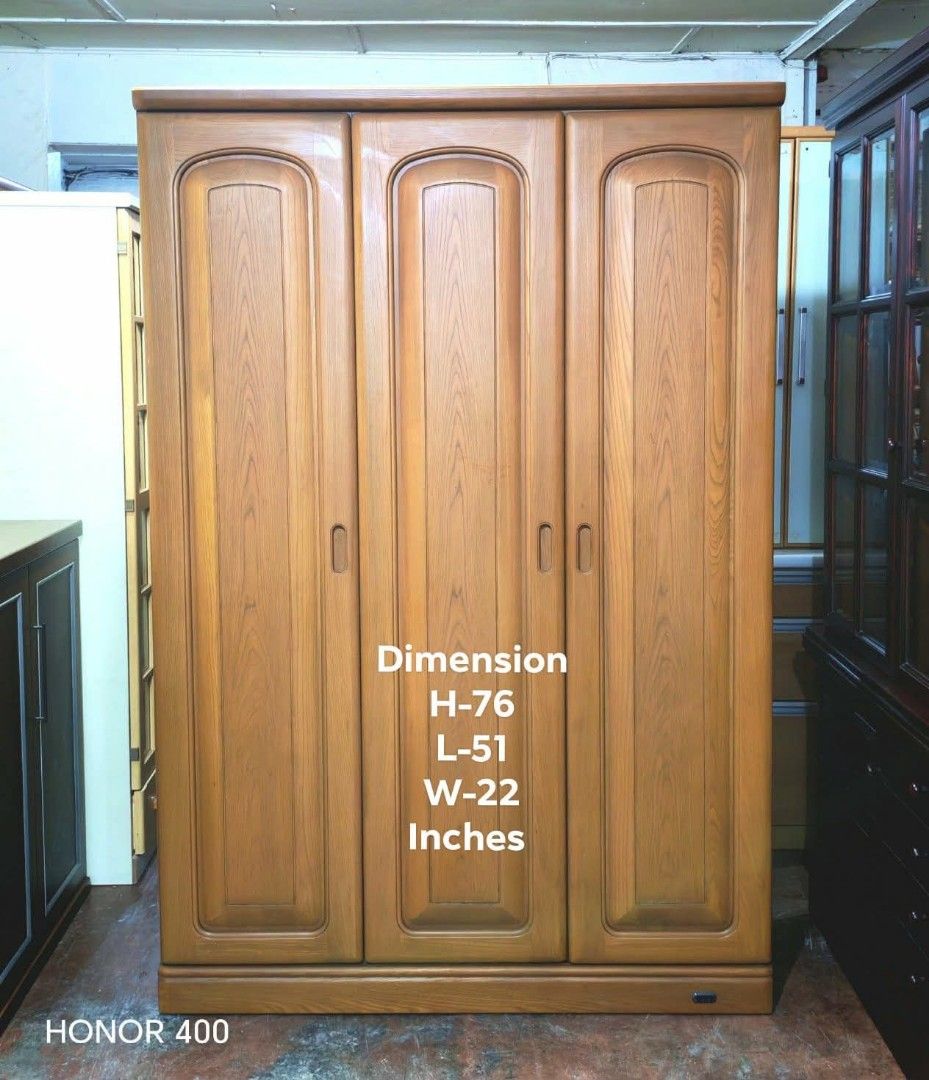 3 Door Wardrobe Closet Cabinet (Category: Shelves, Cabinets & Racks) located in Quezon City. Submitted by dannikkishoppe2 (Listing ID 1463016245, Image 2). Description: 3 Door Wardrobe Closet Cabinet ‼️₱14000‼️ Please manage your expectations as there might be minimal flaws. Color may vary due to lighting, it may appear darker or lighter in person. Check photos first before buying. Please refrain from purchasing if you are particular about USED i