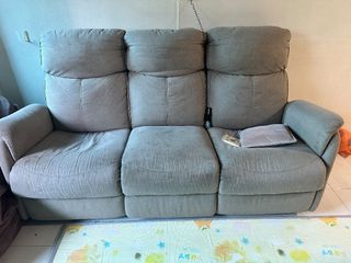 (Category: ) located in . Submitted by somucbe (Listing ID 1462905086, Image 1). Description: .