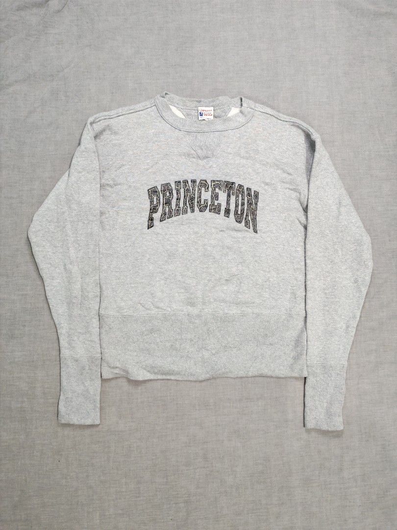 50s repro champion double v sweatshirt (Category: Coats, Jackets and Outerwear) located in Baguio. Submitted by used_clothing2600 (Listing ID 1462915027, Image 2). Description: 50s repro champion double v sweatshirt made in japan size medium verygood condition pit to pit 19 length 23.5 shoulders 20 sleeve length 24.5 P 900.