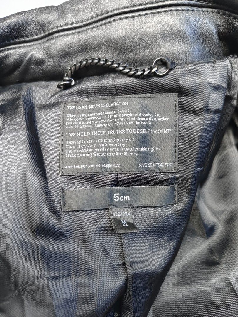 5cm double rider (💯 real leather) medium (Category: Coats, Jackets and Outerwear) located in Baguio. Submitted by archival_thrifted.ph. (Listing ID 1463016330, Image 2). Description: FOR SALE ‼️ .5CM DOUBLE RIDER MENS JACKET .💯 REAL LEATHER . EXCELLENT CONDITION .W/MINIMAL ISSUE KINDLY CHECK LAST PHOTO .MEDIUM ON TAG .PHP 2980 PLUS SF .❌❌ COP/COD .MOP GCASH .COURIER J&T .BAGUIO AREA .DM FOR SURE BUYER TY.
