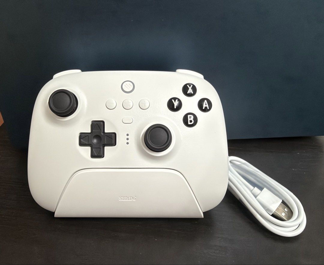 8bitdo Controller (Category: Controllers) located in Singapore. Submitted by jue23_k (Listing ID 1462986427, Image 1). Description: Price can be negotiable. Contents - Bluetooth Controller, Charging Dock, 2.4G Adapter .