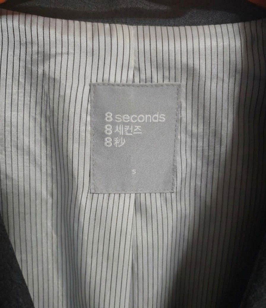 8seconds Grey blazer (Category: Coats, Jackets and Outerwear) located in Makati City. Submitted by clickfortreats (Listing ID 1463043338, Image 2). Description: - Grey semi cropped blazer from 8seconds - S on tag cab fit up to semi large - Features a classic lapel and button closure - Pinstripe pattern lining for a stylish touch - Sharp and versatile for dressing up outfits.