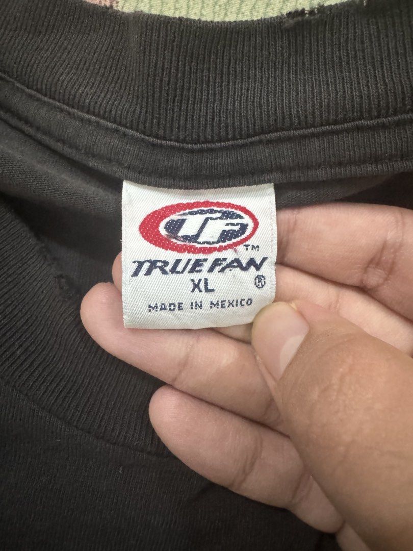 90s Raiders Logo Shirt (Category: Tshirts & Polo Shirts ) located in Dumaguete. Submitted by neeks.vtg (Listing ID 1463040396, Image 2). Description: .