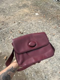 (Category: ) located in . Submitted by bagsbags2600 (Listing ID 1463061164, Image 1). Description: .