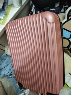 （分類：）位於 。 由 annieau29 提交（商品編號 1463086573，圖片 1）。簡介： 。