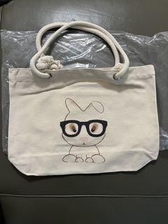 （分類：）位於 。 由 doobooks 提交（商品編號 1463004335，圖片 1）。簡介： 。